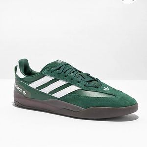 NWB ADIDAS | Copa Nationale